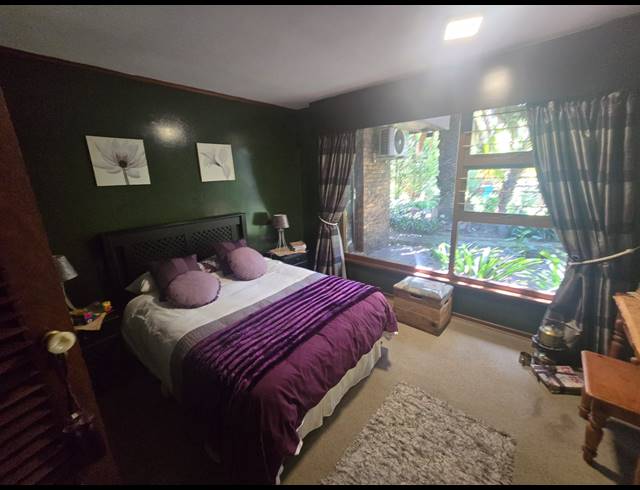 4 BEDROOM HOUSE FOR SALE IN PARKHILL GARDENS